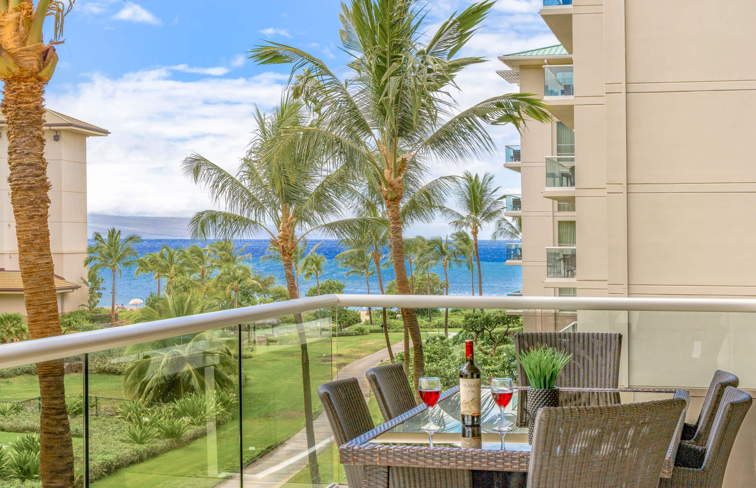 Condo in Lahaina · ★4.83 · 2 bedrooms · 3 beds · 2 baths - Image 1