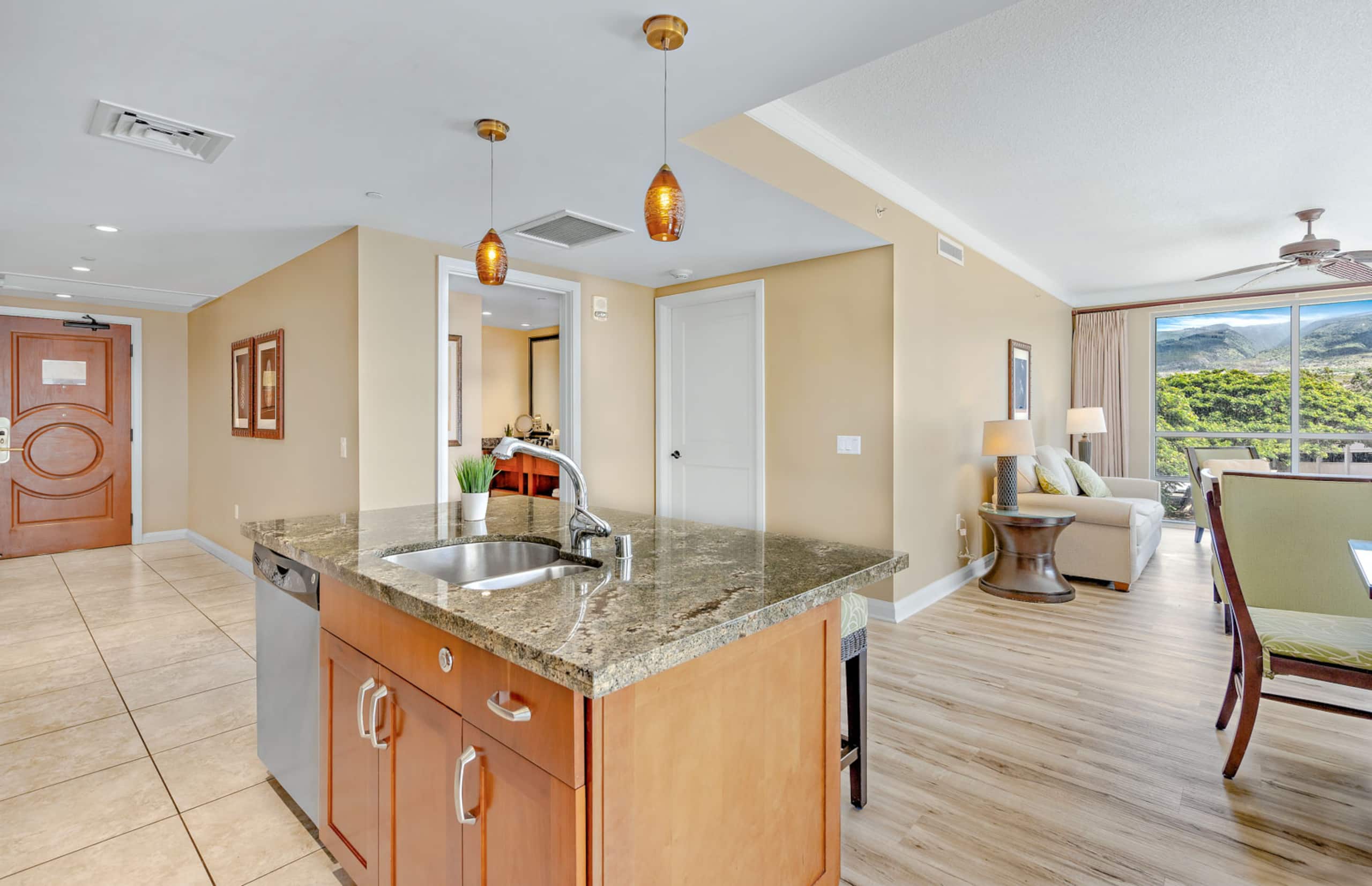 Condo in Lahaina · ★4.83 · 2 bedrooms · 3 beds · 2 baths - Image 16
