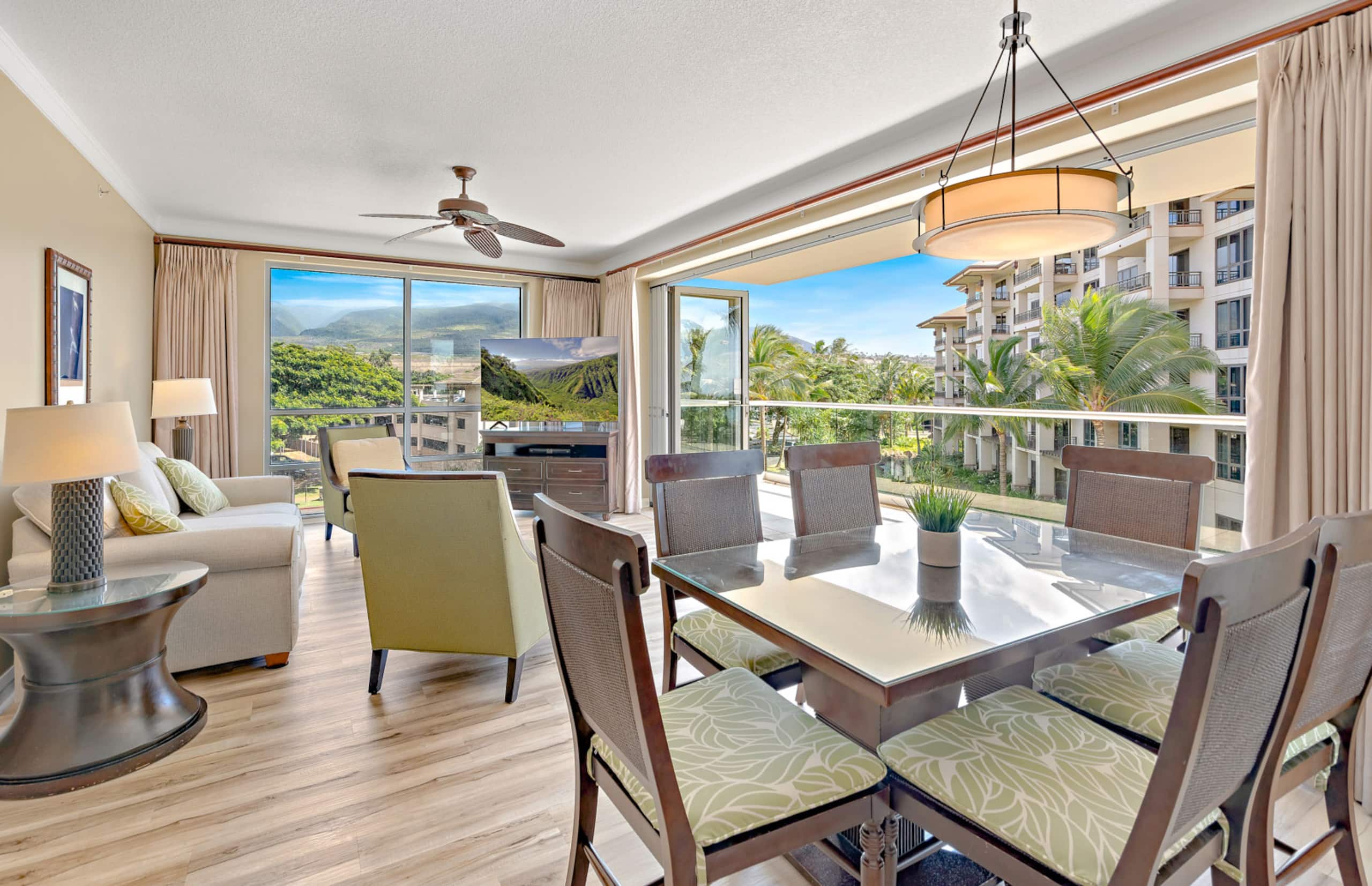 Condo in Lahaina · ★4.83 · 2 bedrooms · 3 beds · 2 baths - Image 13
