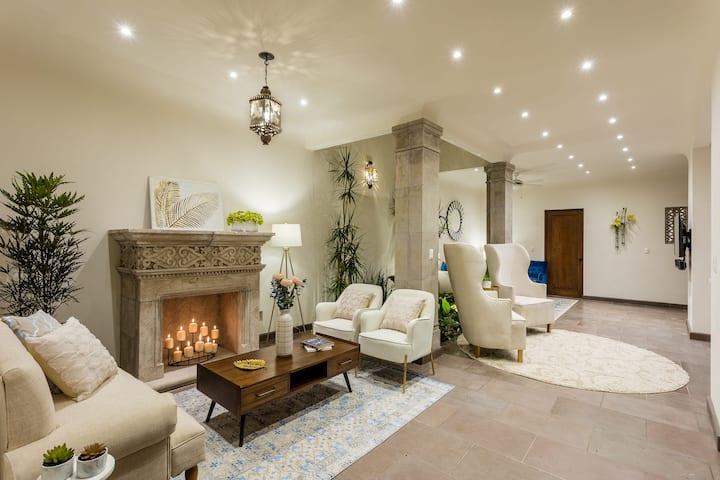 Casa Cielo 4 Story Luxury With Rooftop Hot Tub +Ac - San Miguel de Allende