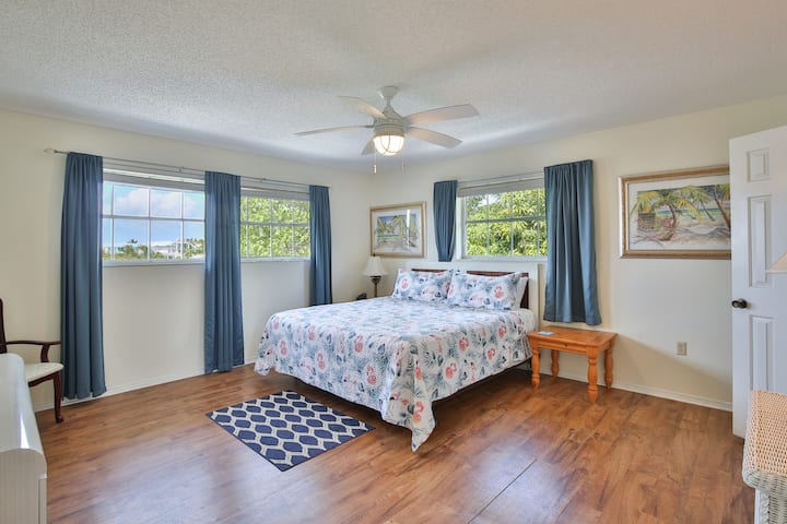 Основно легло Голям основен апартамент със суперголямо двойно легло