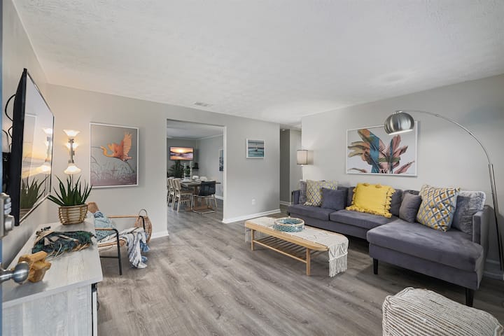 Family-friendly Beach Retreat With Pool By Mayo - Neptune Beach, FL