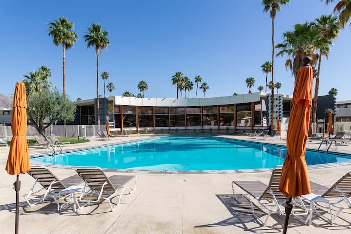 Springs Ocotillo States - - Palm Springs, Condominiums Palm California, Lodge Rent Roxy United in - Enjoy Casa Airbnb for at