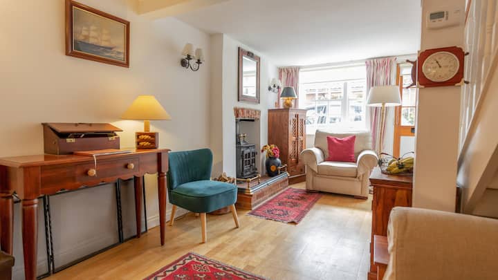 Wheelhouse - Cosy Cottage, Central Southwold. - Walberswick