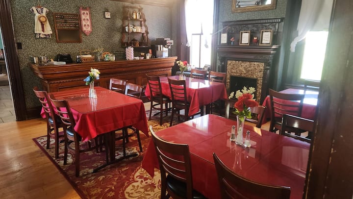 Cozy Victorian B&b Full Bed W/ Free Parking - Strasburg, PA