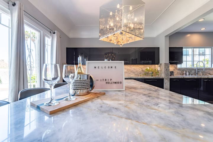 Merry Merry December 30% Off Flash Sale