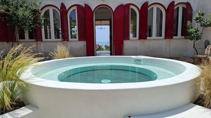 Villa Elena - Seafront & Comfort by Salento Prime