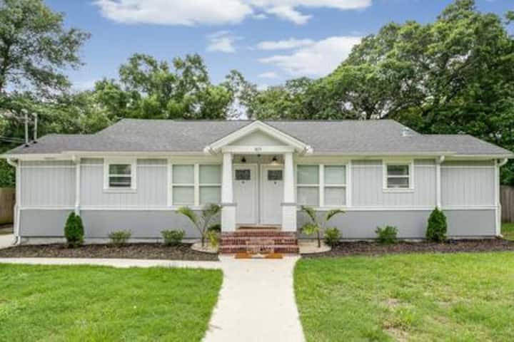 Pensacola Downtown Bungalow A - Casas en renta en Pensacola, Florida