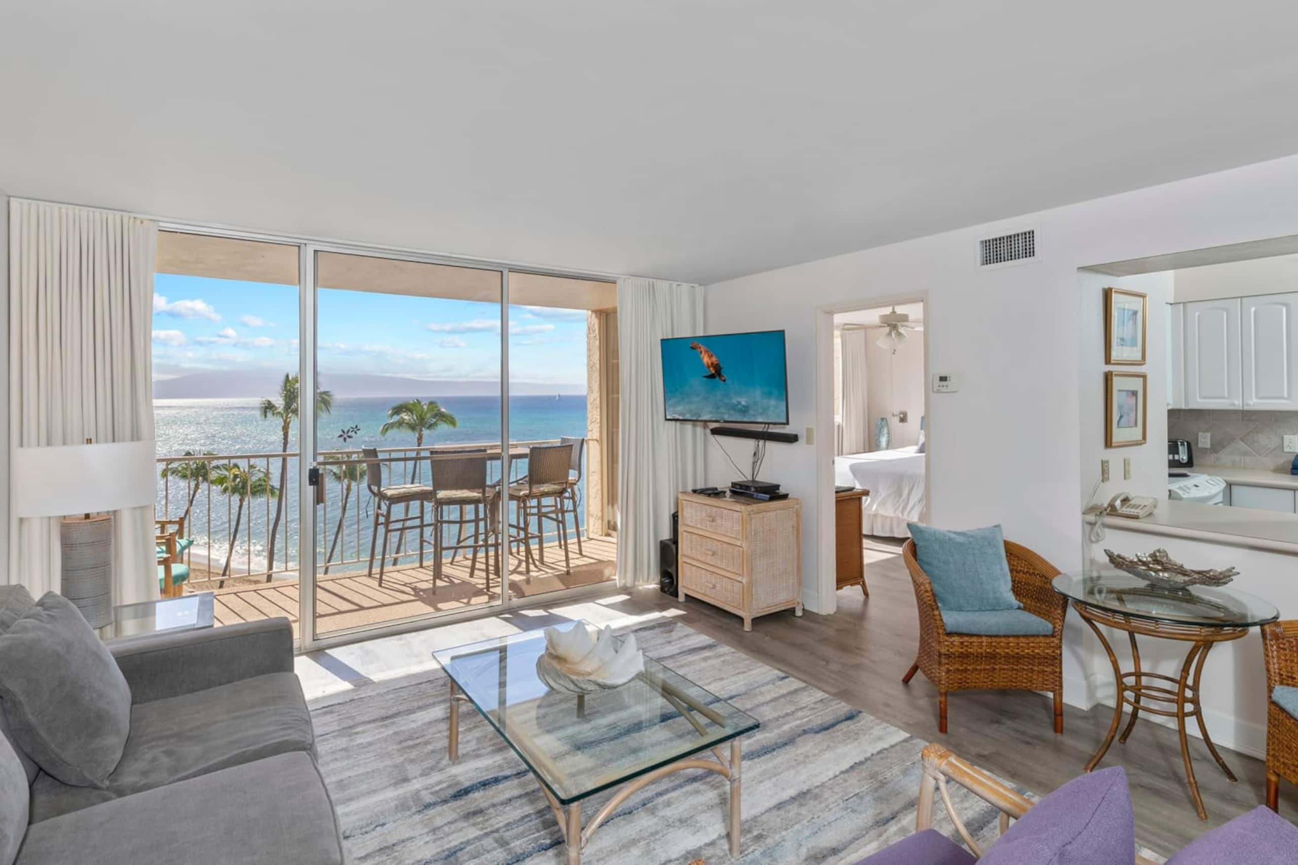 Condo in Lahaina · ★4.36 · 1 bedroom · 1 bath - Image 20
