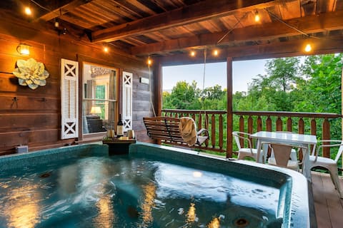 Sky View cabin in Sevierville - Photo 3