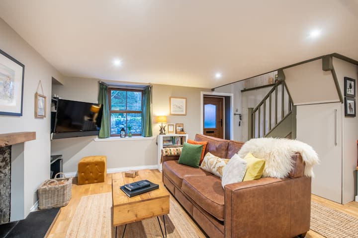 Crossroads Cottage - Loch Ness