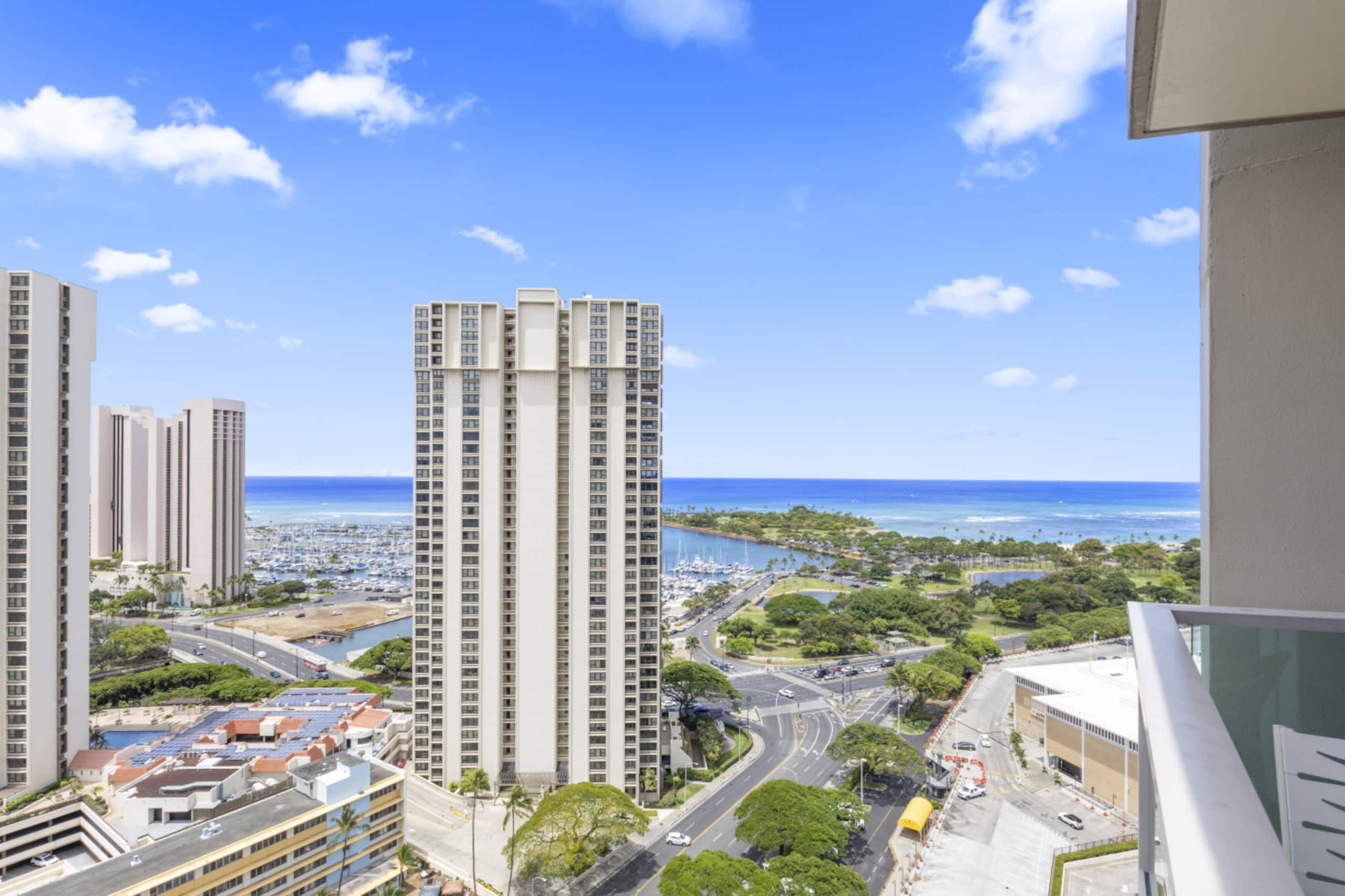 Renovated HighRise Views In The Heart of Town - Image 14