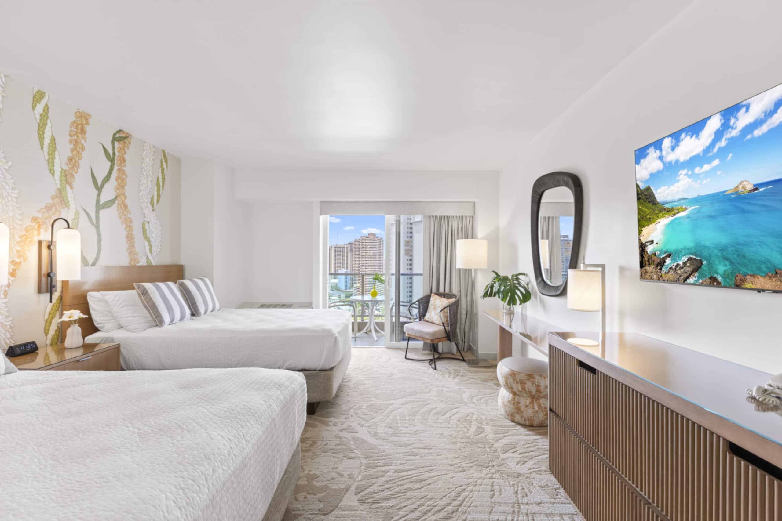 Renovated HighRise Views In The Heart of Town - Image 3
