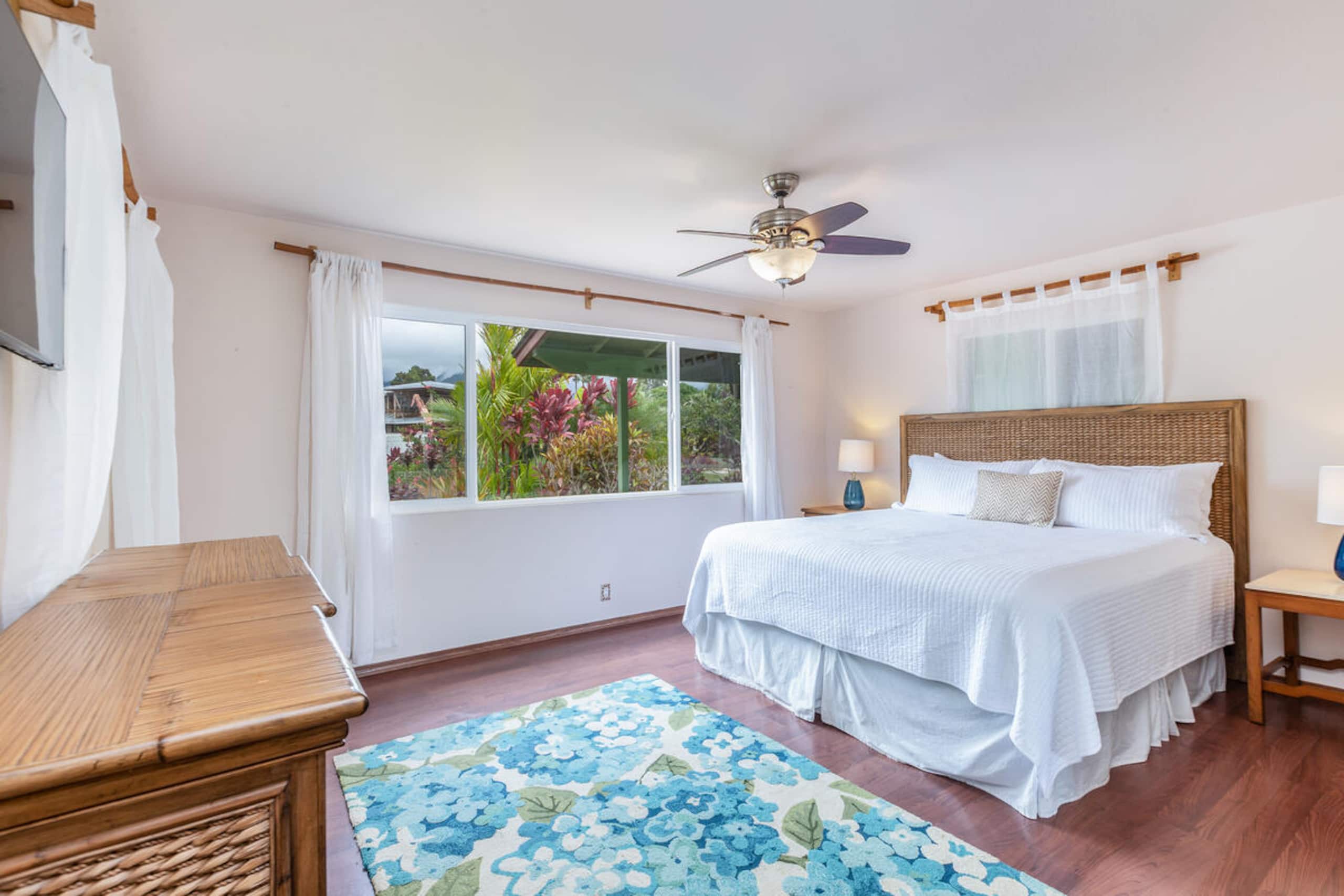 Home in Princeville · ★4.98 · 6 bedrooms · 7 beds · 3 baths - Image 26