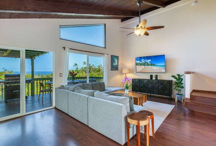 Hale Ohia: w/ Pool, Ocean/Mountain Views & BBQ gallery image 2