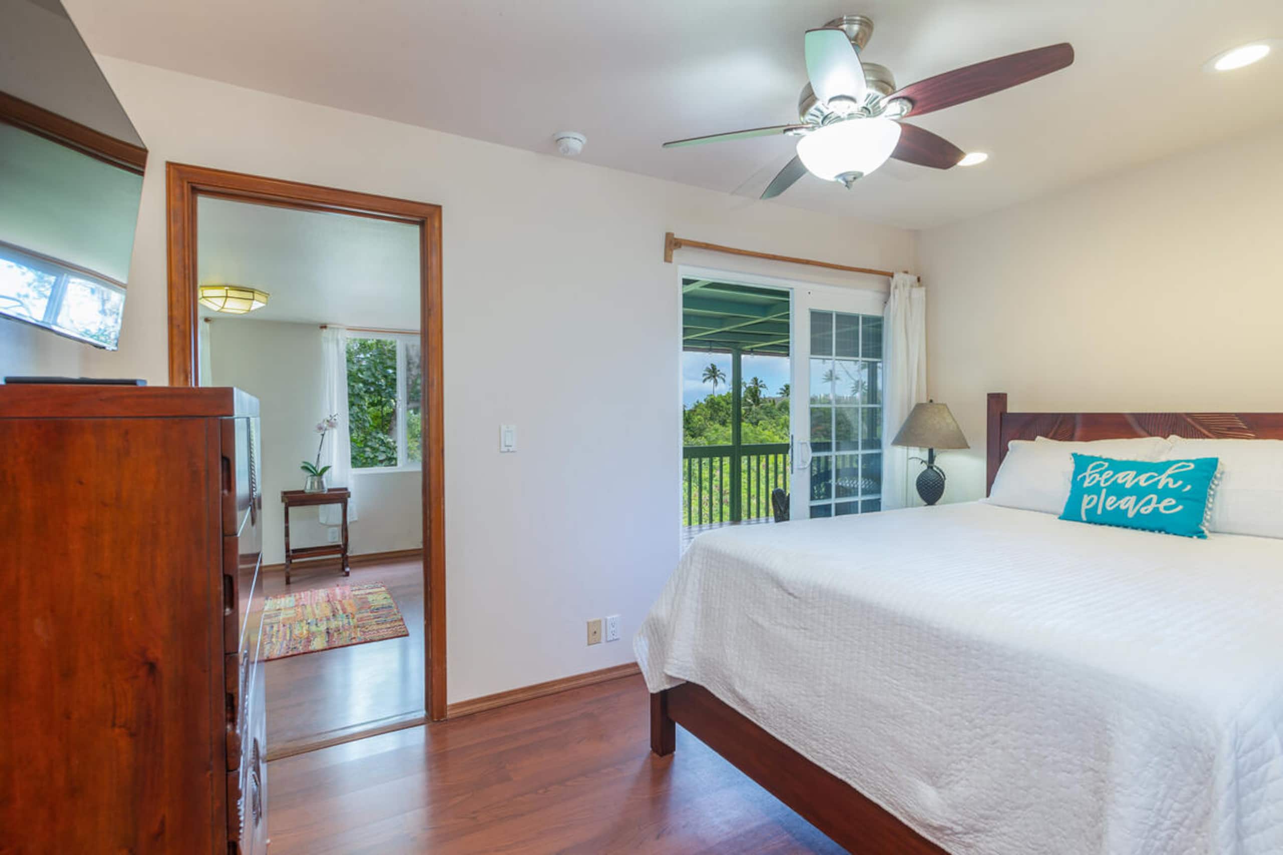 Home in Princeville · ★4.98 · 6 bedrooms · 7 beds · 3 baths - Image 29