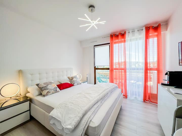 Annecy Holiday Rentals & Homes AuvergneRhôneAlpes, France Airbnb