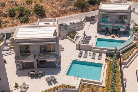 Luxury Villa Aqua With 2 Private Pools