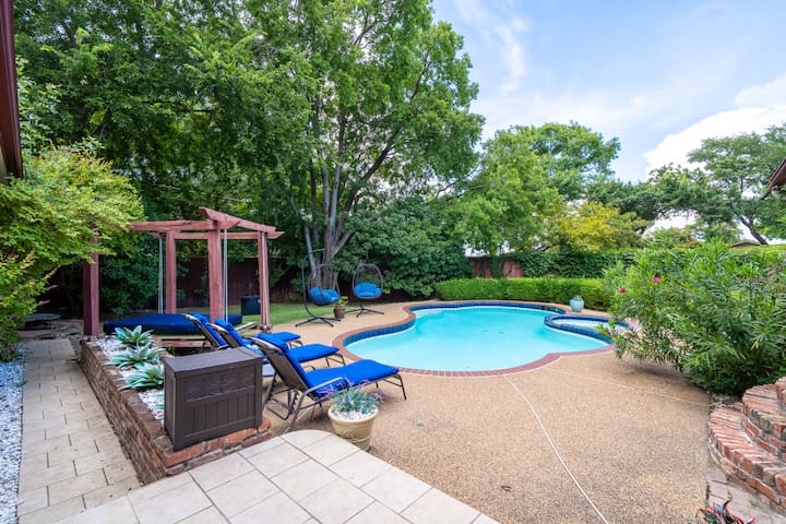 Cheerful 3-bed + Hot Tub; Wonderful Memories here!