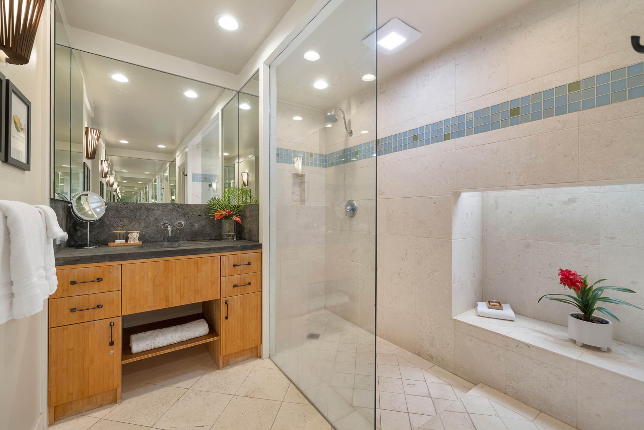 Condo in Waimea · ★5.0 · 2 bedrooms · 3 beds · 2.5 baths - Image 13