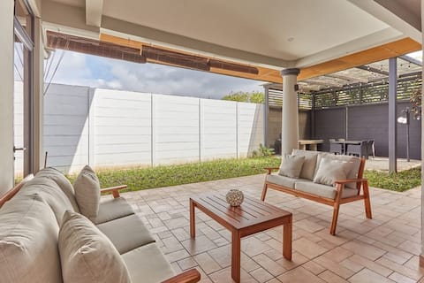 New, in the heart of the city, 5 min to US Embassy