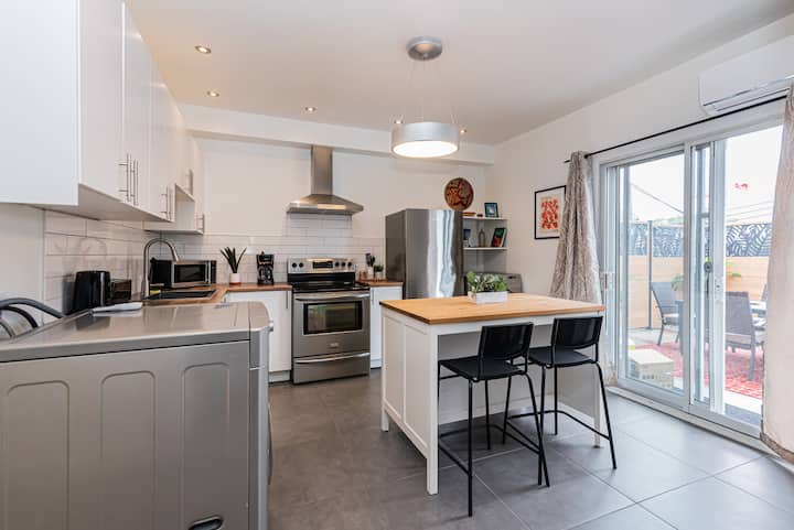 Moderne, Confort, Stationnement, 2 Chambres - Montreal