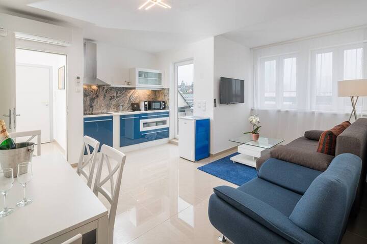 Best Western Plus Celebrity Suites Family Suite gallery image 4