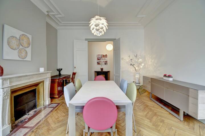 L’Impérial – Luxeux appartement dans le Triangle d’Or gallery image 5