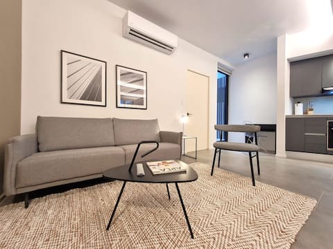 w*| Enchanting 2BR w/ Rooftop Pool In Casco Antigu