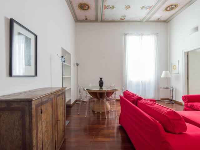 Vittoria Luxury Two Bedroom Apartment gallery image 2