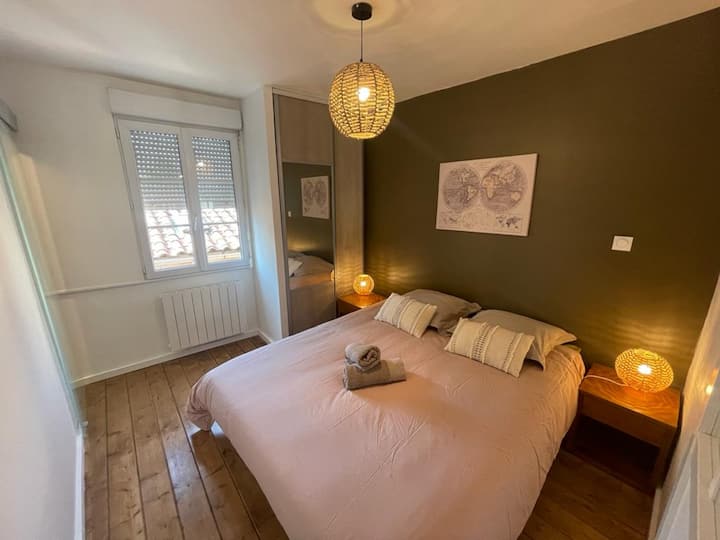 شقة متميزة L'Escapade: غرفة نوم بخزانة ملابس وسرير 160 سم
