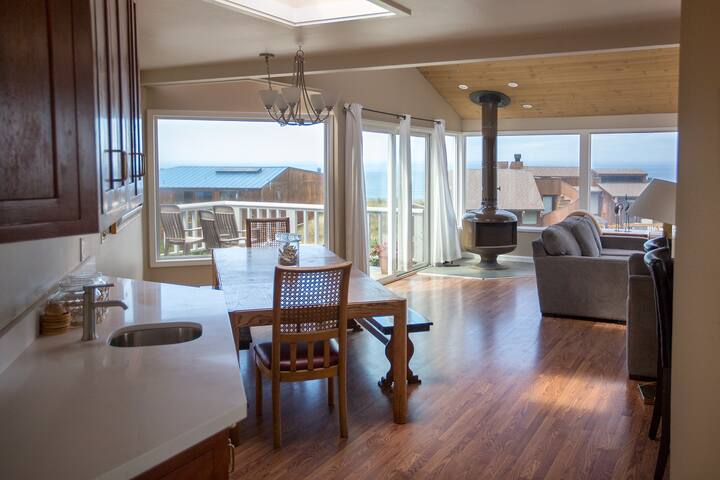 House 33 gallery image 5