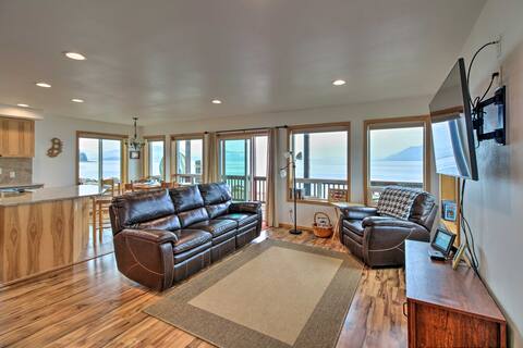 Oceanfront Craig Apt: Grill, Fishing On-Site!