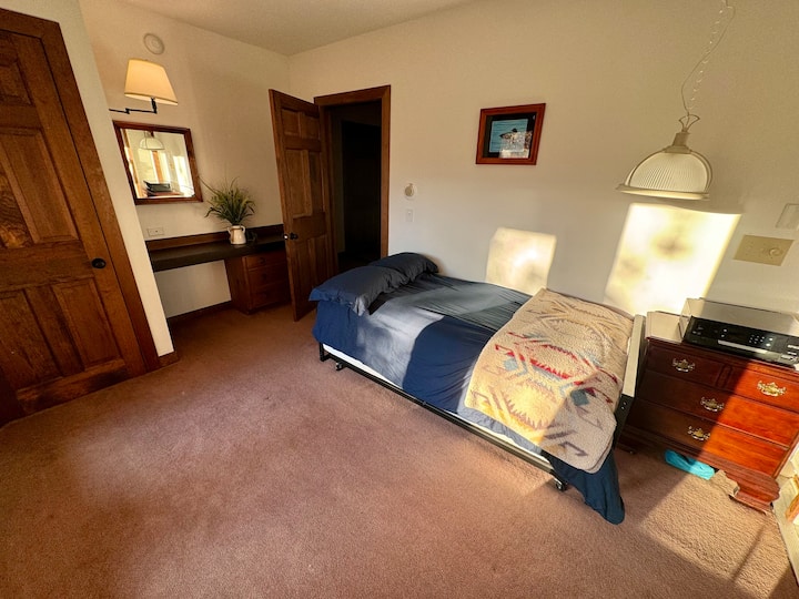 Twin bed and trundle