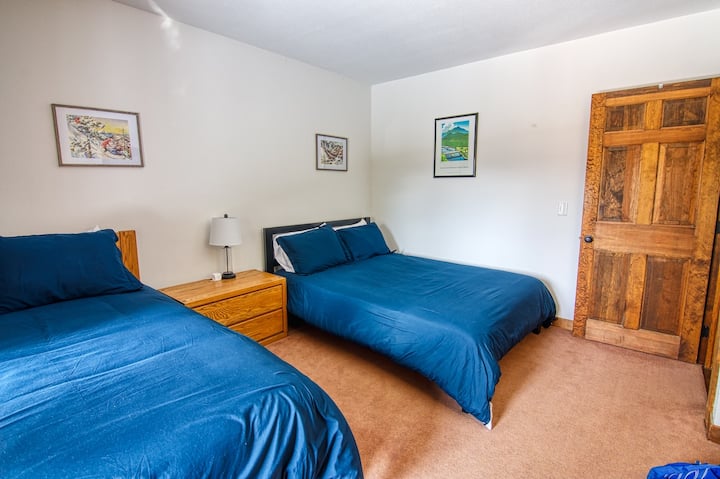 Queen and twin room