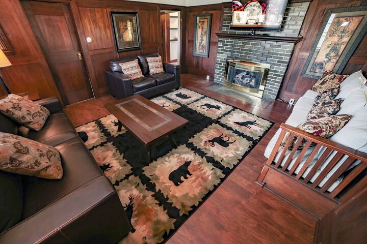 Rocky Mountain Resorts managed Airbnb listing 3