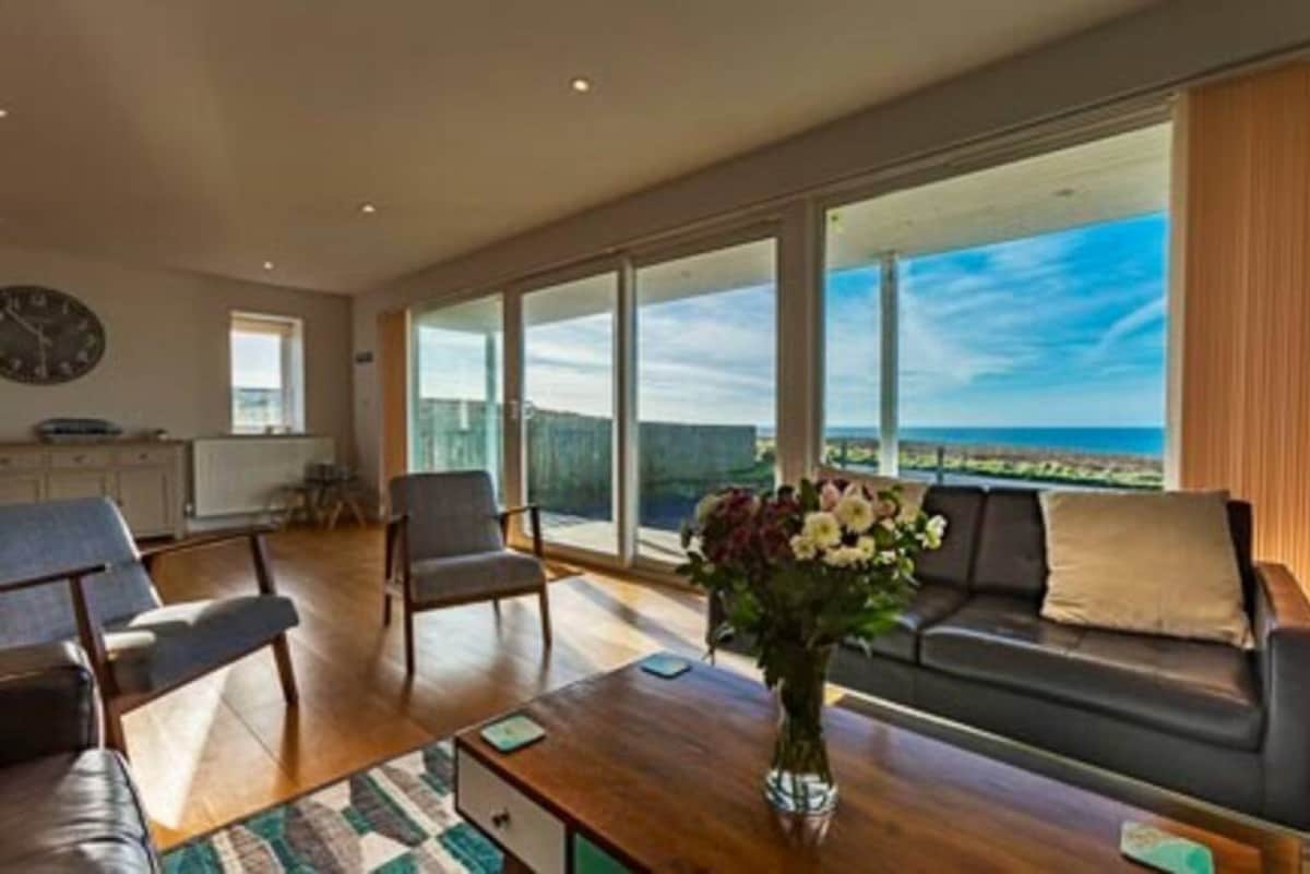 Successful Airbnb property: Poldare - Widemouth Bay Cornwall in Marhamchurch