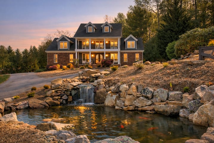 Luxurious 10br Home With Pool, Fire Pit, Game Room - Swannanoa, NC
