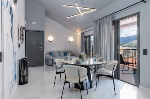 Deluxe 2br Suite with sea views to Argostoli bay