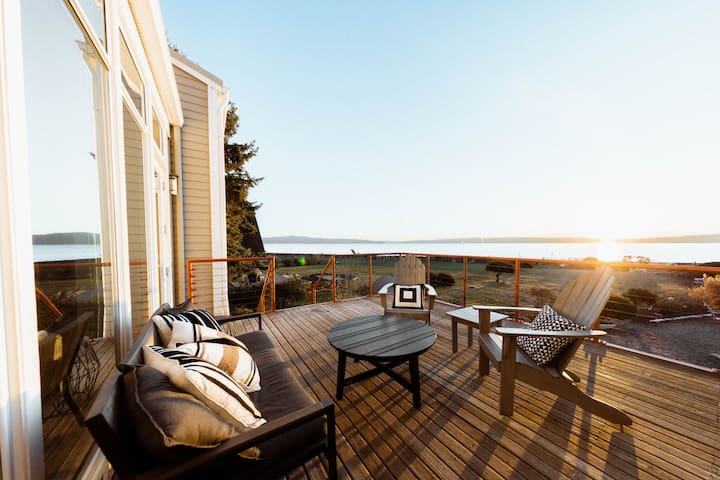 Listing in Oak Harbor