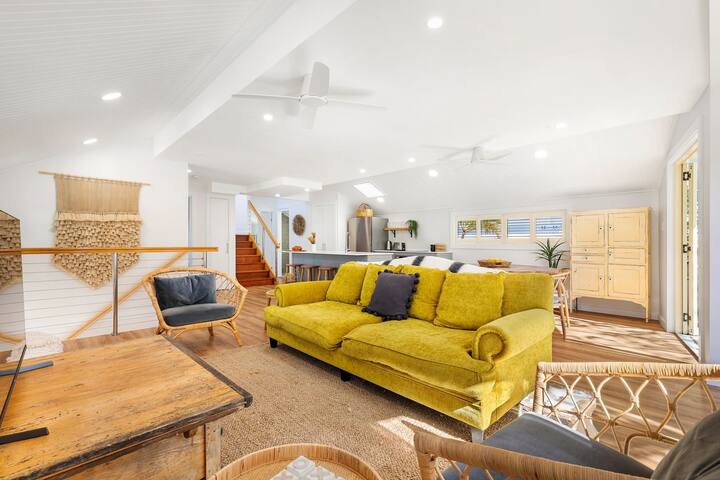 La Mer – modern design with beachfront position gallery image 2