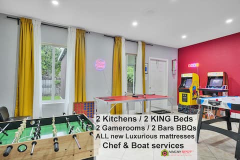 Popular Airbnb listing: 2 Homes, King Beds, for 23 NearBeach/ Airport in Douglas Park