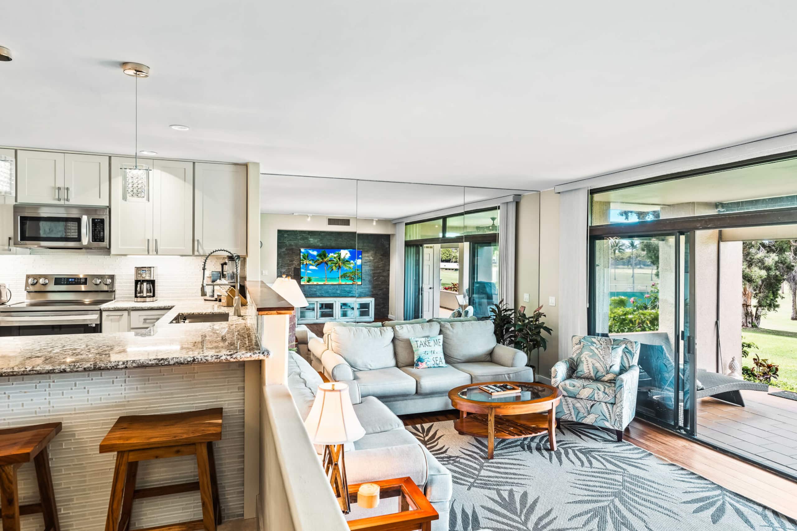 Condo in Lahaina · ★4.77 · 2 bedrooms · 4 beds · 2 private baths - Image 7