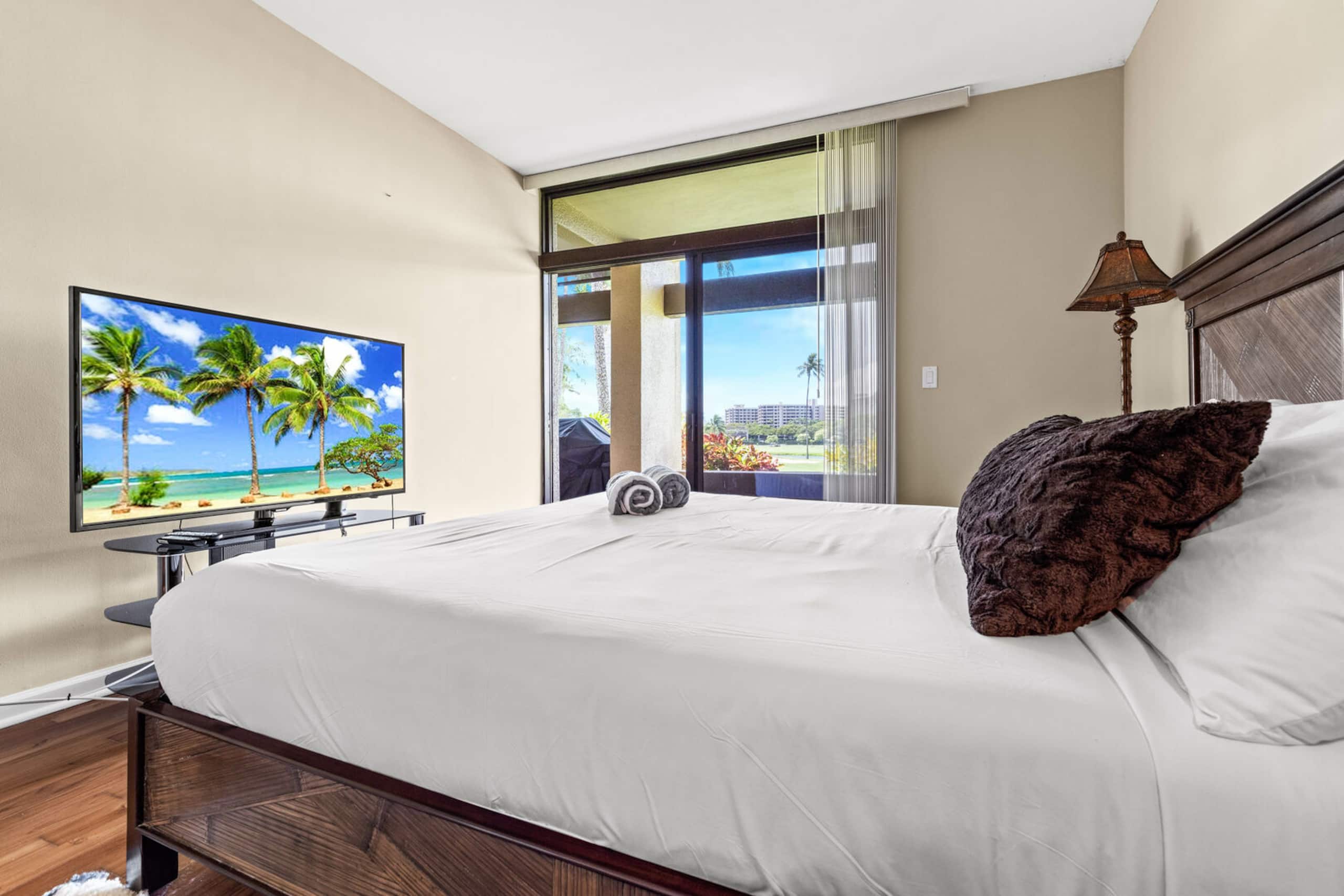 Condo in Lahaina · ★4.77 · 2 bedrooms · 4 beds · 2 private baths - Image 23