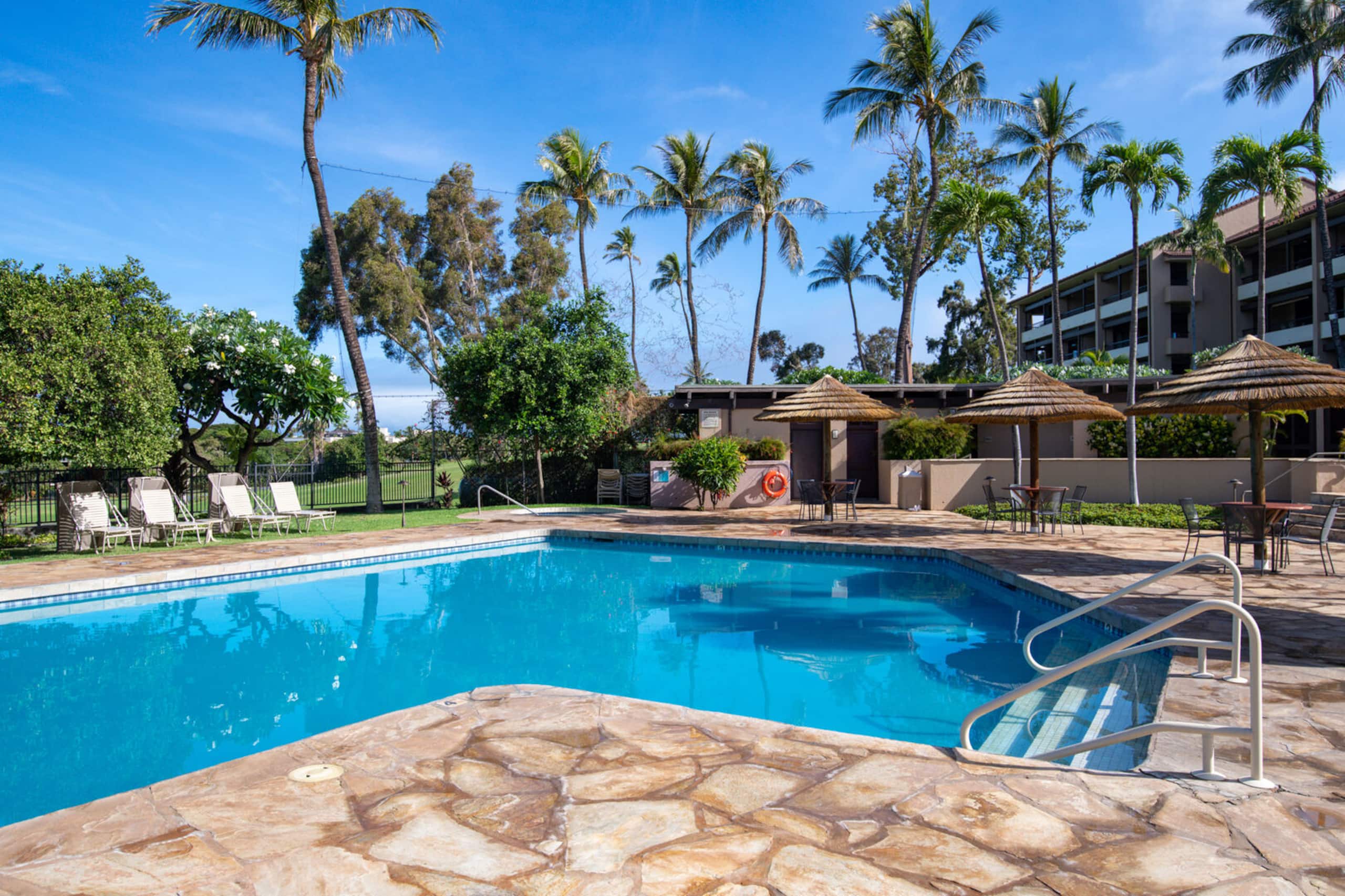 Condo in Lahaina · ★4.77 · 2 bedrooms · 4 beds · 2 private baths - Image 36