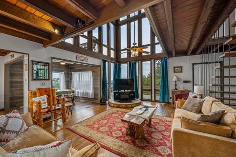 Mountain Retreat! Ruby's Roost Home & Loft