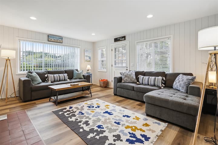Clark Cabin - Cannon Beach, OR