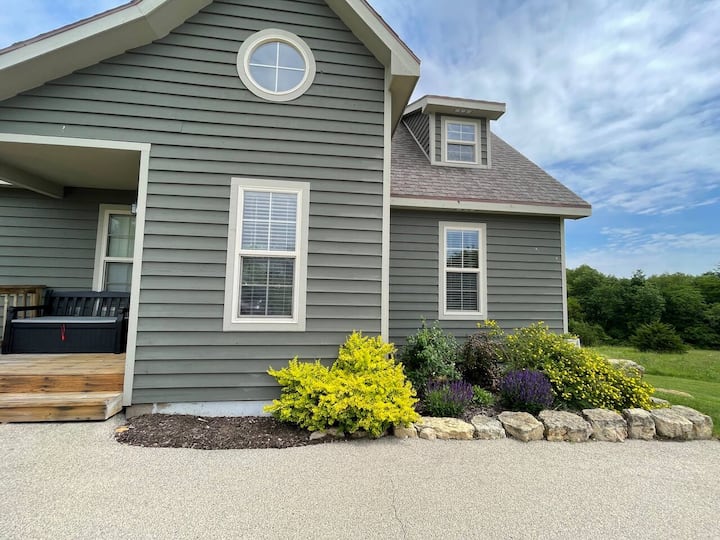 Top 11 PetFriendly Cabins In Galena, Illinois Updated 2024 Trip101