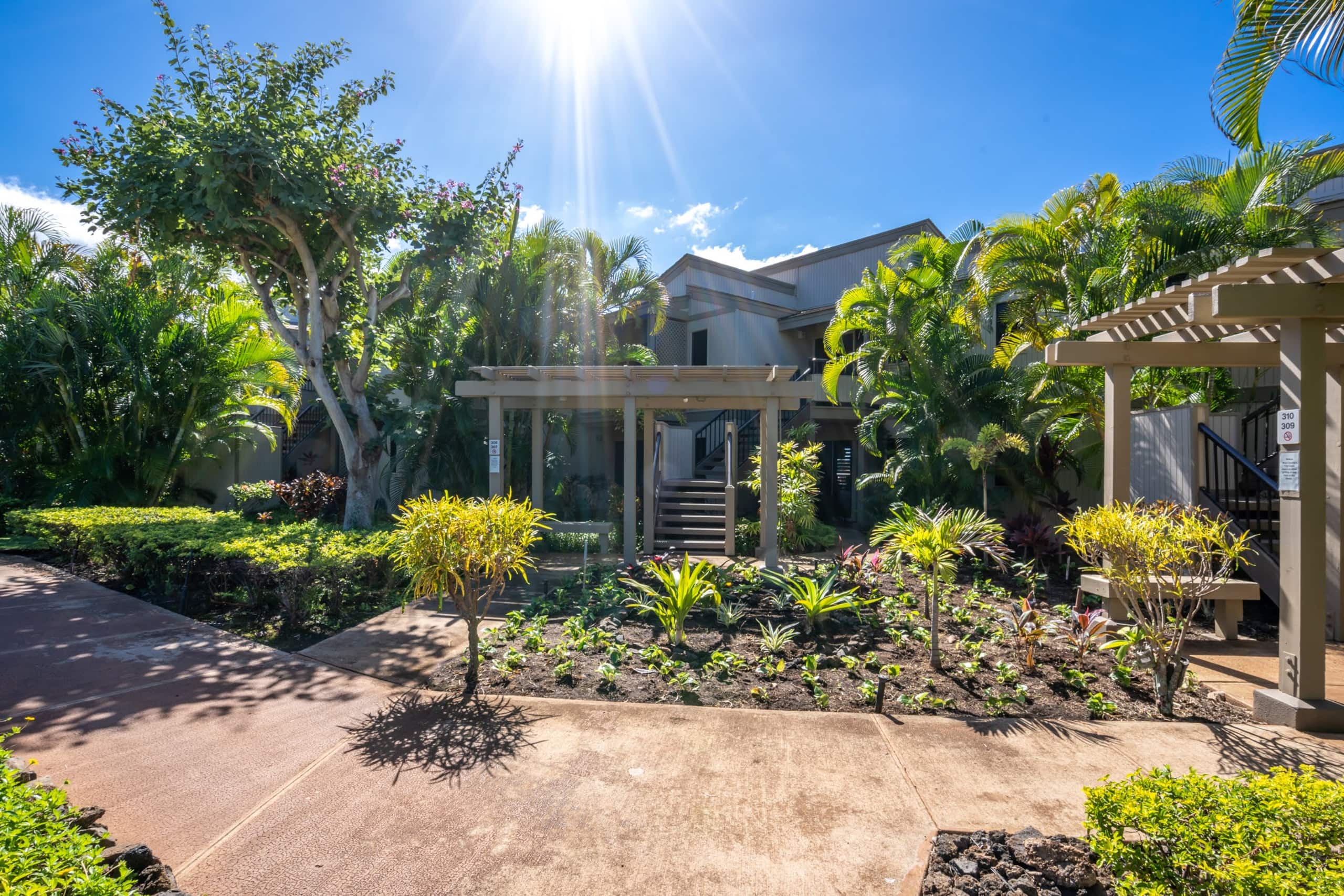 Condo in Wailea · ★4.75 · 2 bedrooms · 3 beds · 2 baths - Photo 37