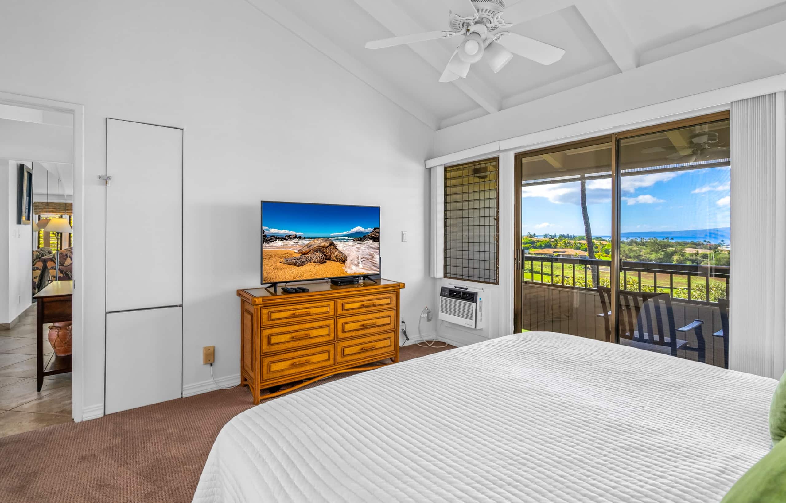 Condo in Wailea · ★4.75 · 2 bedrooms · 3 beds · 2 baths - Photo 16